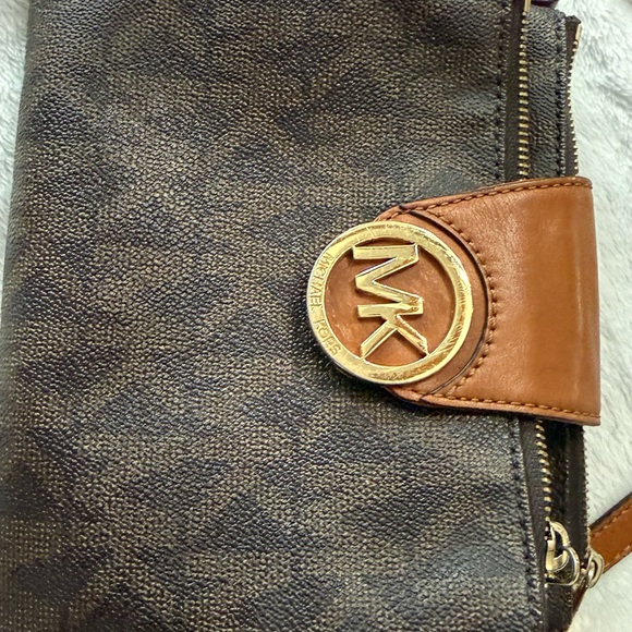 Michael Kors Dark Brown and Tan Crossbody Bag - Picture 7 of 11